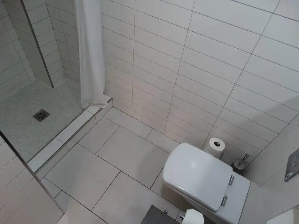 Badezimmer von Wohnung zur Miete in Guardamar del Segura mit Klimaanlage, Terrasse und Möbliert