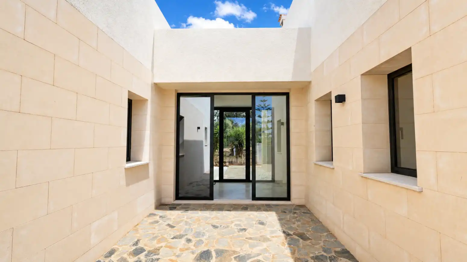 Houses for sale in Muro  with Air Conditioner, Heating and Private garden