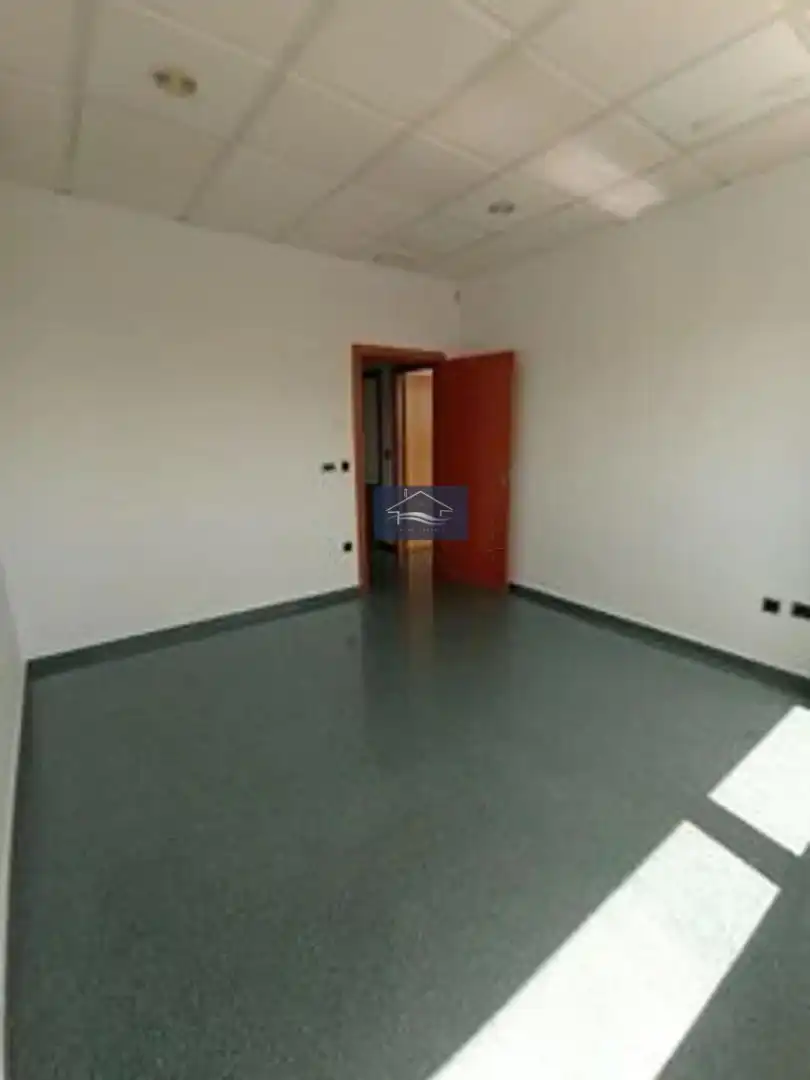 Habitación de Nave industrial de alquiler en San Vicente del Raspeig / Sant Vicent del Raspeig con Alarma