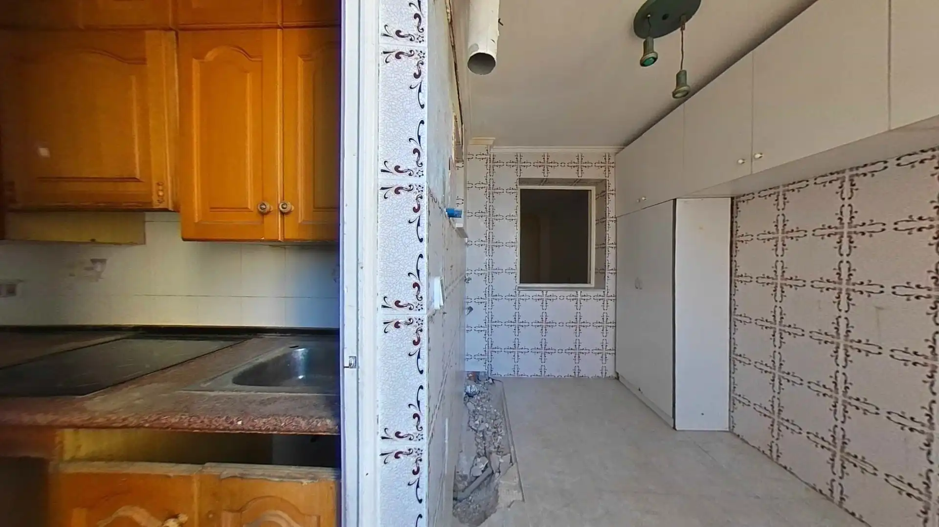 Kitchen of Apartments for sale in Elche / Elx