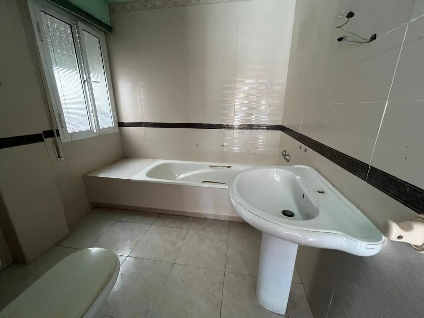 Bathroom of Flat for sale in Alhaurín El Grande  with Terrace, Storage room and Balcony