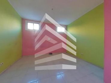 Bajo en venta en calle de Santiago Rusiñol
