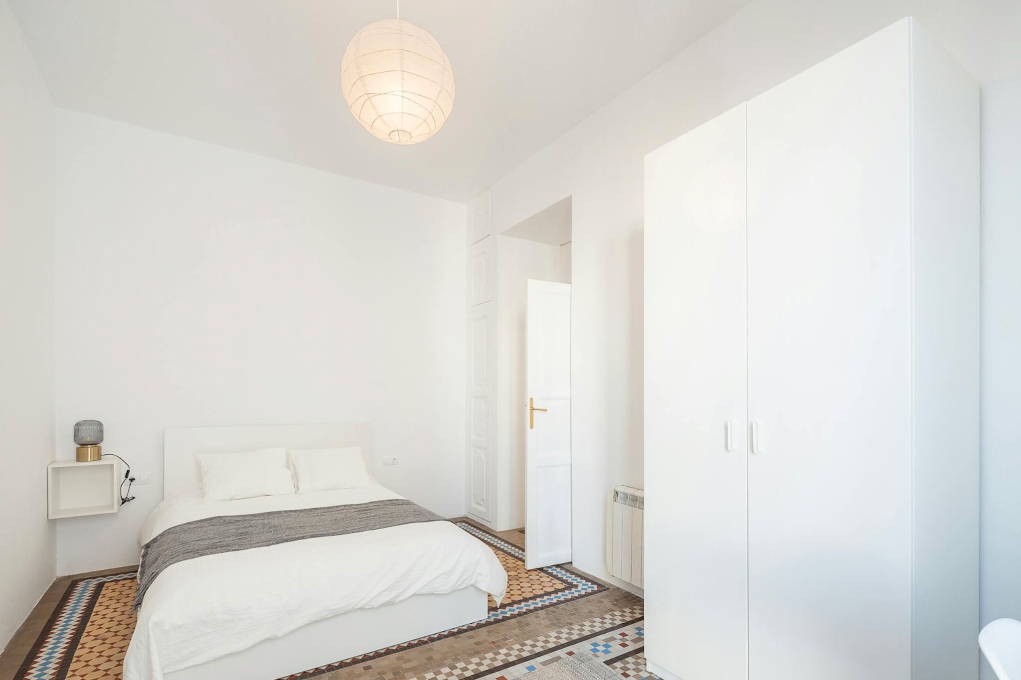 Dormitori de Pis per a compartir en  Valencia Capital amb Moblat i Internet