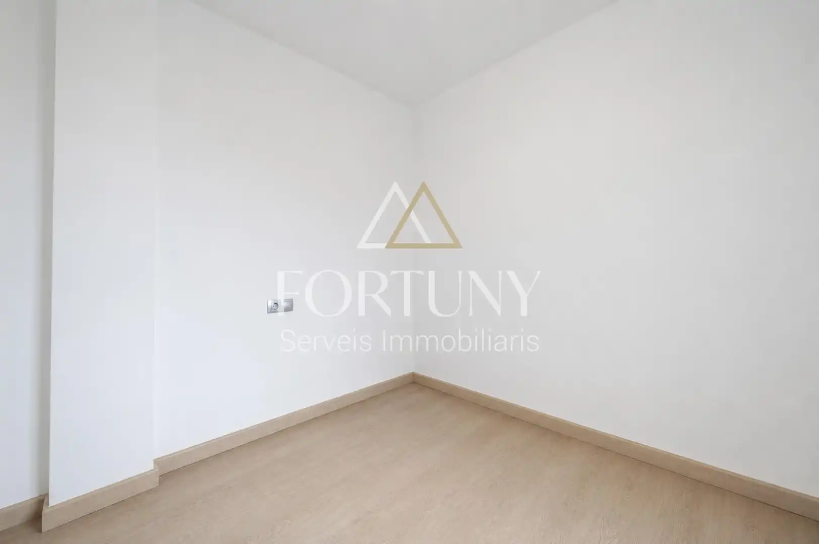 Habitación de Piso en venta en Reus con Balcón