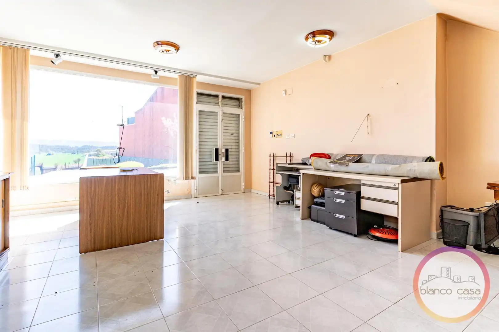 Sala d'estar de Local de lloguer en Coristanco