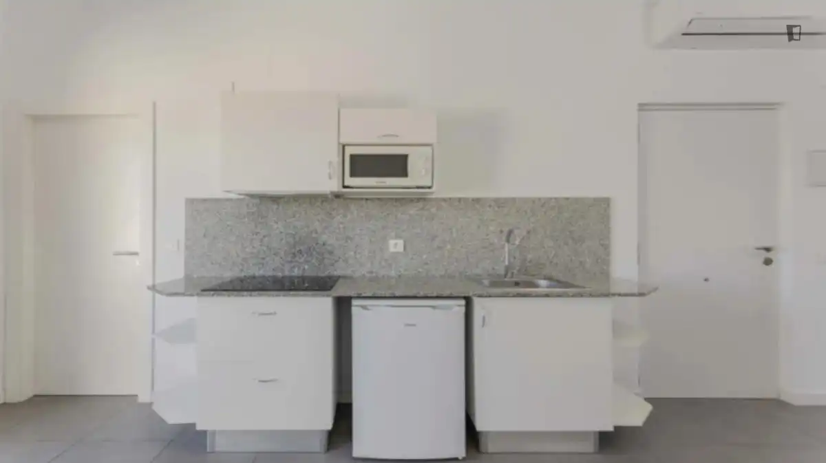Studio with lift to rent in Benicalap, imagen 9