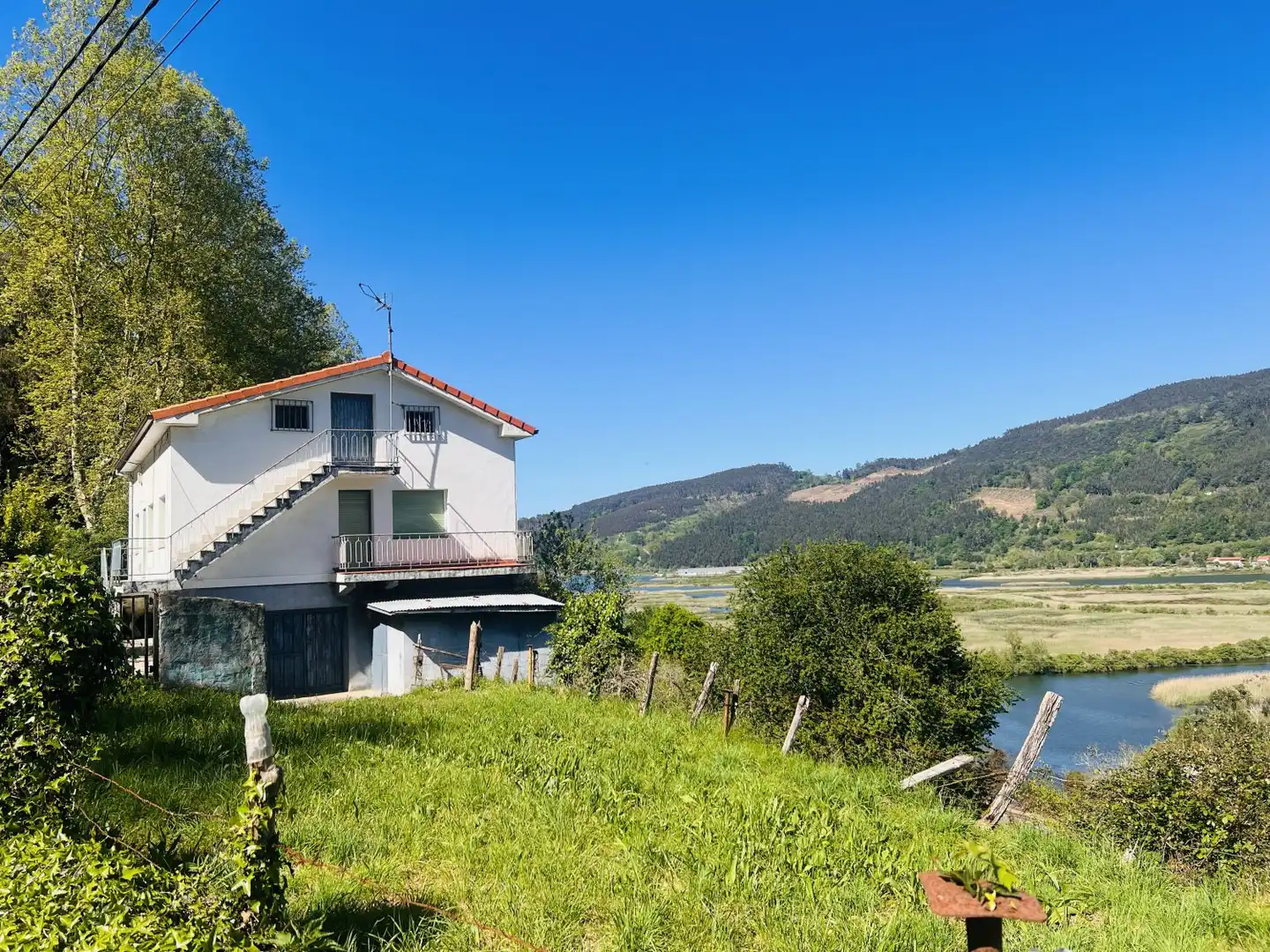 Vista exterior de Casa o chalet en venta en Voto con Terraza, Trastero y Balcón