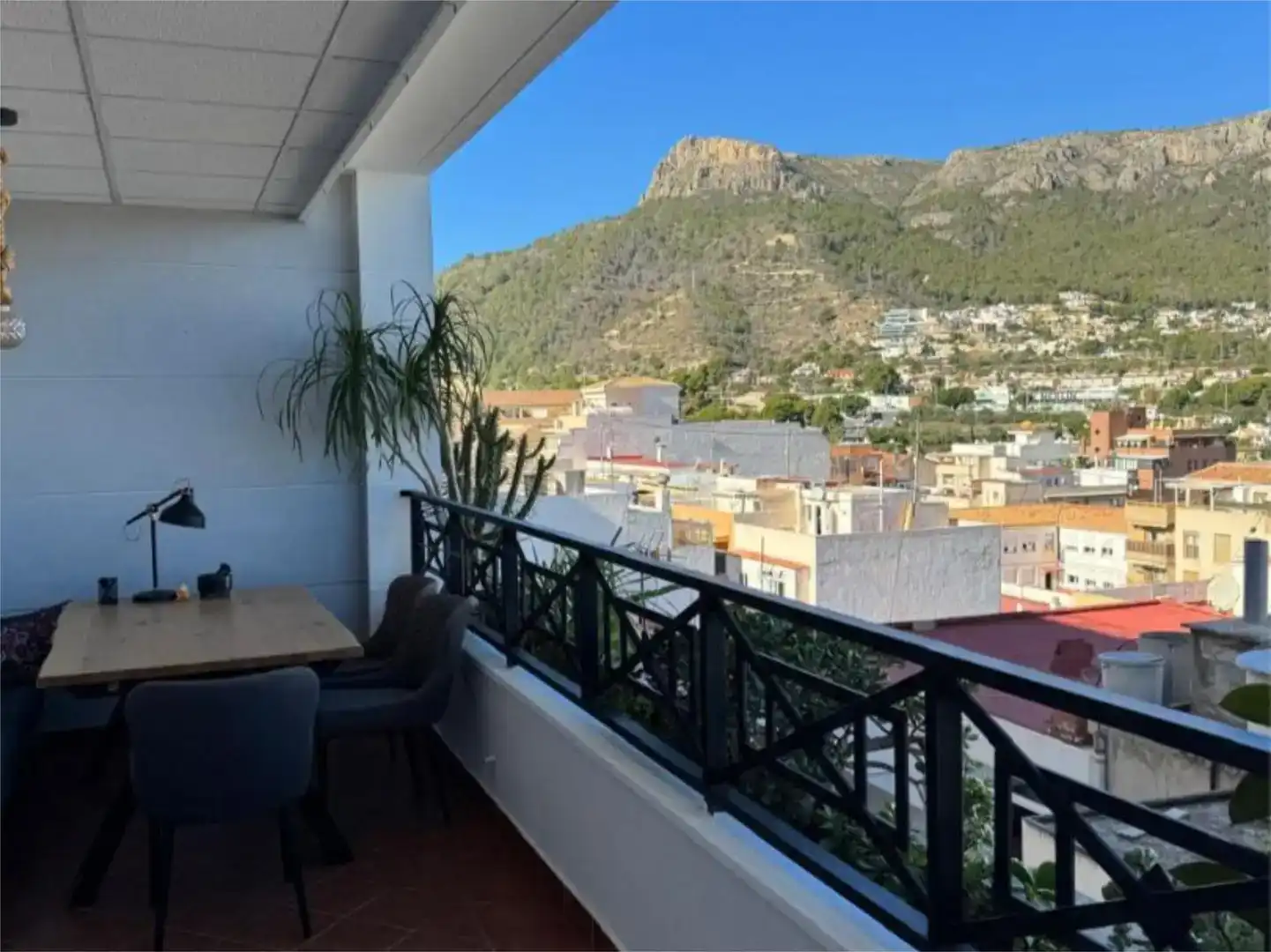 Vista exterior de Apartament en venda en Calpe / Calp amb Aire condicionat, Piscina i Balcó