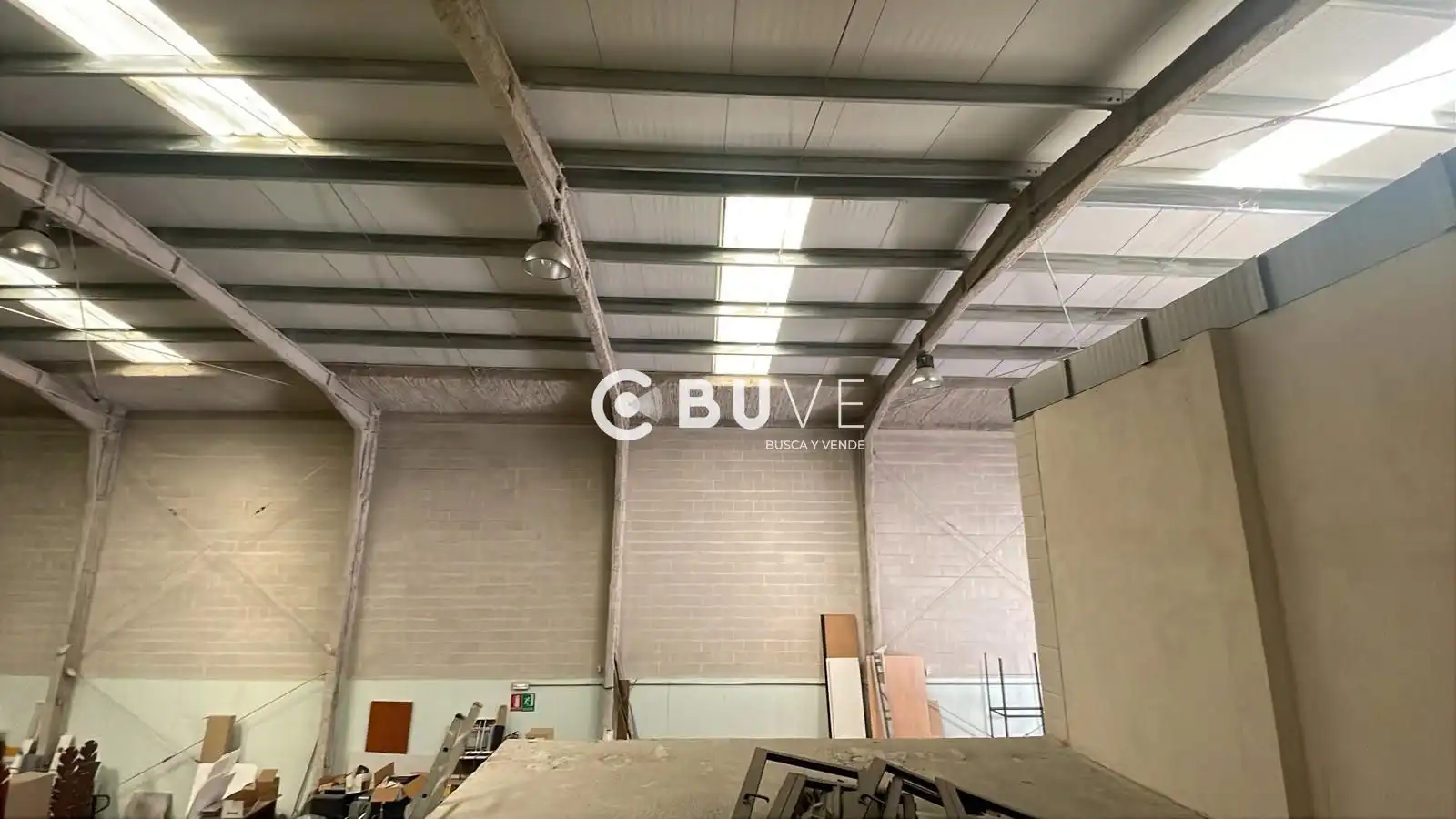 Nau industrial en venda en Tudela de Duero