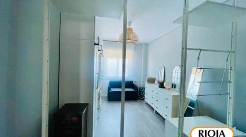 Photo 3 of Flat for sale in San Martin Abendañoko Plaza, Txagorritxu, Vitoria - Gasteiz