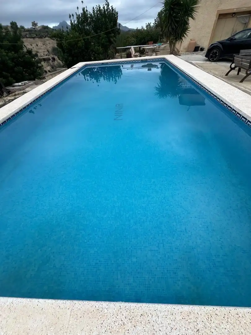 Chalet con piscina en venta en Relleu, imagen 2