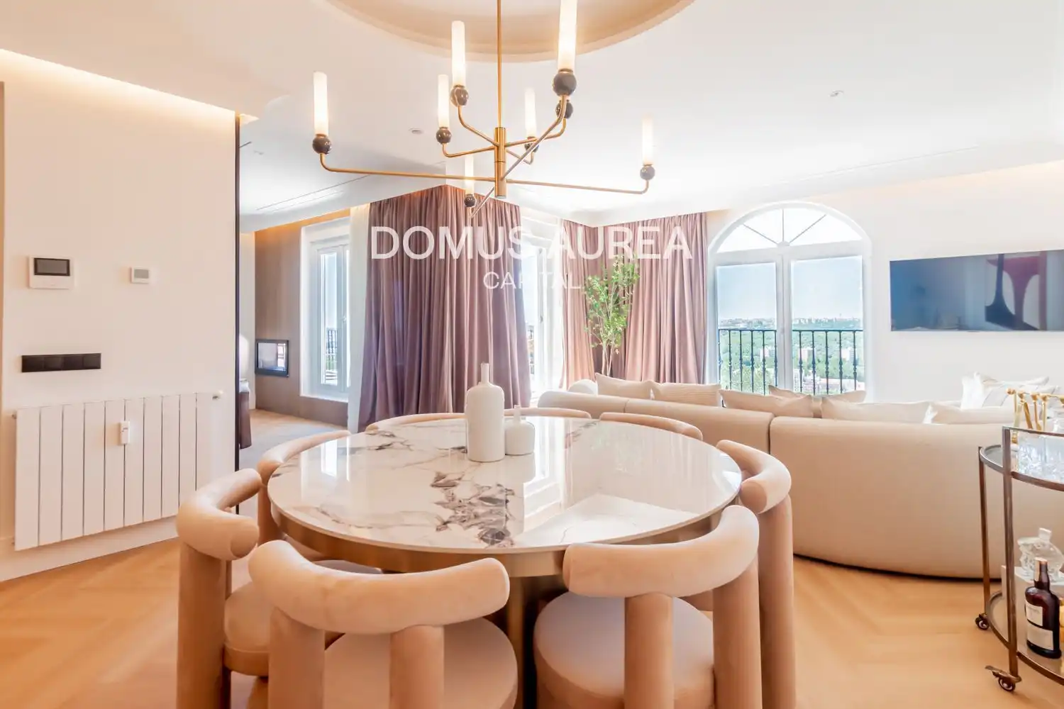 Dining room of Attic for rent in Madrid  with Air Conditioner, Heating and Parquet flooring