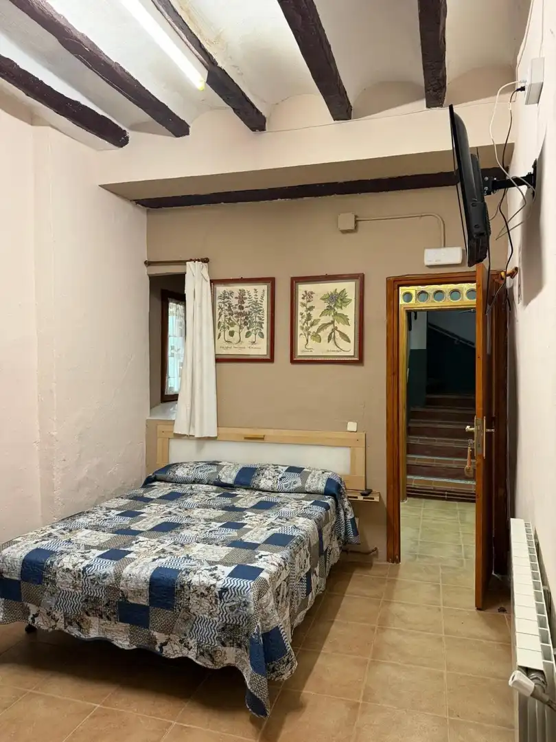 Dormitori de Finca rústica en venda en Camarasa amb Aire condicionat, Terrassa i Piscina