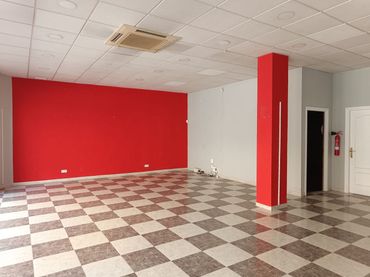 Local comercial en venda a Centro Urbano