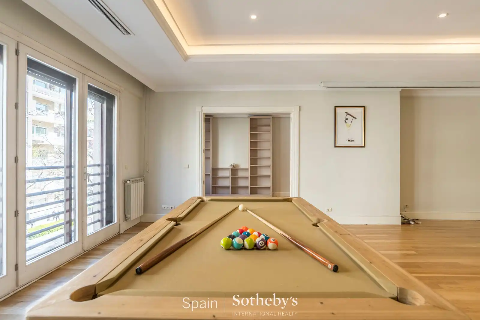 Apartments for rent in Madrid  with Air Conditioner, Heating and Storage room