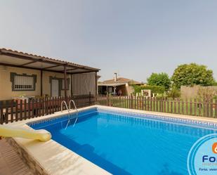 Swimming pool of House or chalet for sale in  Córdoba Capital  with Air Conditioner, Heating and Storage room