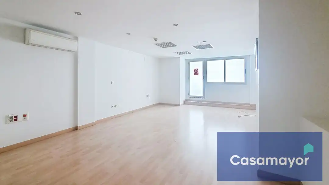 Local comercial de lloguer a Calle Asturias 2, imagen 35