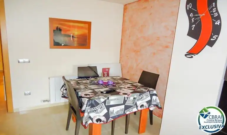 Esszimmer von Wohnungen zum Verkauf in Figueres mit Heizung
