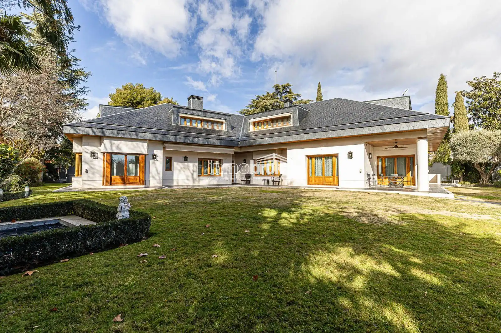 Vista exterior de Casa o chalet en venta en Madrid con Aire acondicionado, Calefacción y Terraza