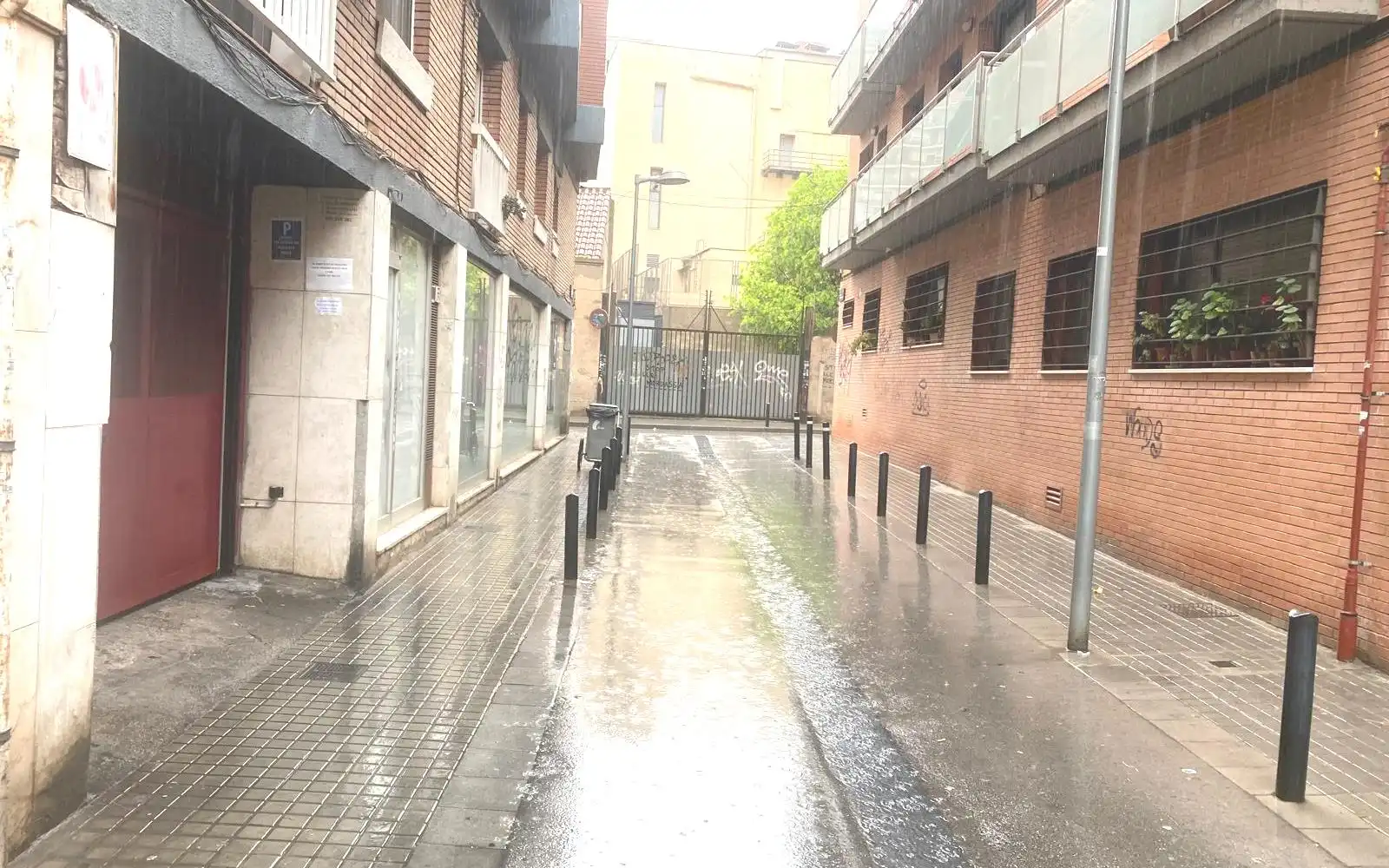 Fabrikhallen zum Verkauf in Carrer de Batista i Roca, Progrés - Pep Ventura