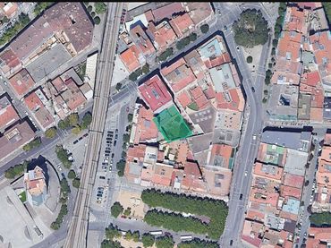 Terreno industrial en venta en Carrer de Santa Eugènia