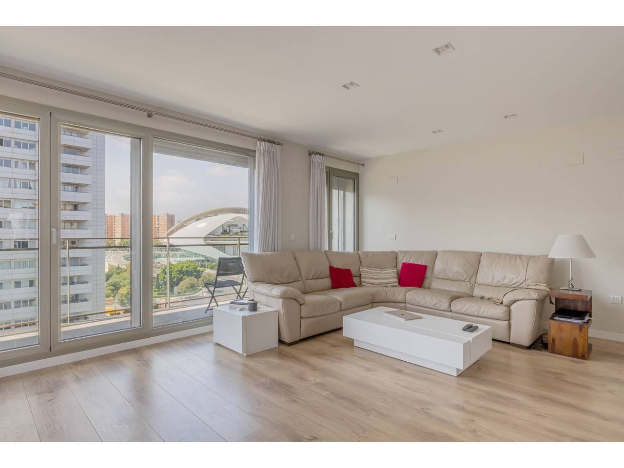 Sala d'estar de Pis de lloguer en  Valencia Capital amb Aire condicionat, Calefacció i Parquet