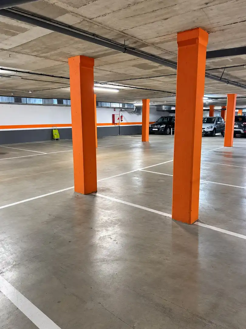 Parking de Garaje de alquiler en Eixample Sud – Migdia