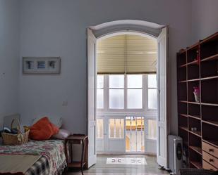 Flat to share in  Cádiz Capital  with Air Conditioner, Heating and Terrace