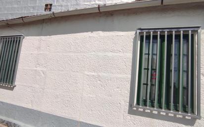 Exterior view of Single-family semi-detached for sale in Vigo 