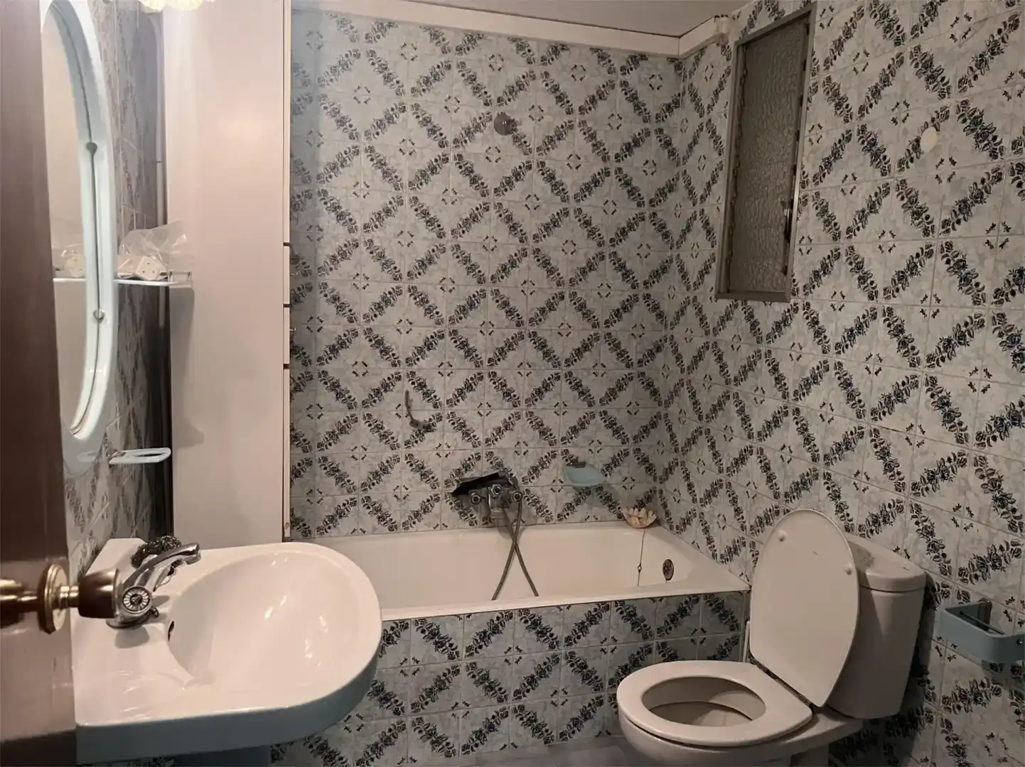Bathroom of Flat for sale in Oliva