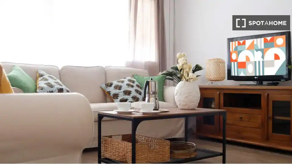 Habitación en El Plantinar – Avda. La Paz - El Juncal