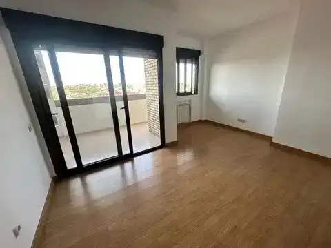 Terrasse von Wohnung zur Miete in  Madrid Capital mit Balkon