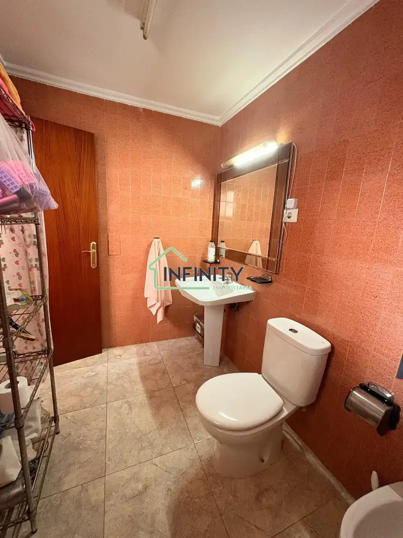 Badezimmer von Haus oder Chalet zum Verkauf in La Font d'en Carròs mit Klimaanlage, Heizung und Möbliert