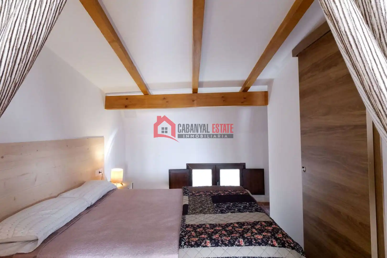 Bedroom of Duplexes for rent in Valencia  with Air Conditioner, Terrace and Furnished
