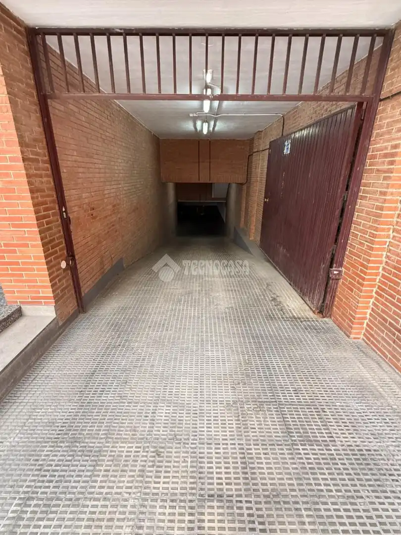 Einzelparkplatz zur Miete in C. de Londres, imagen 2
