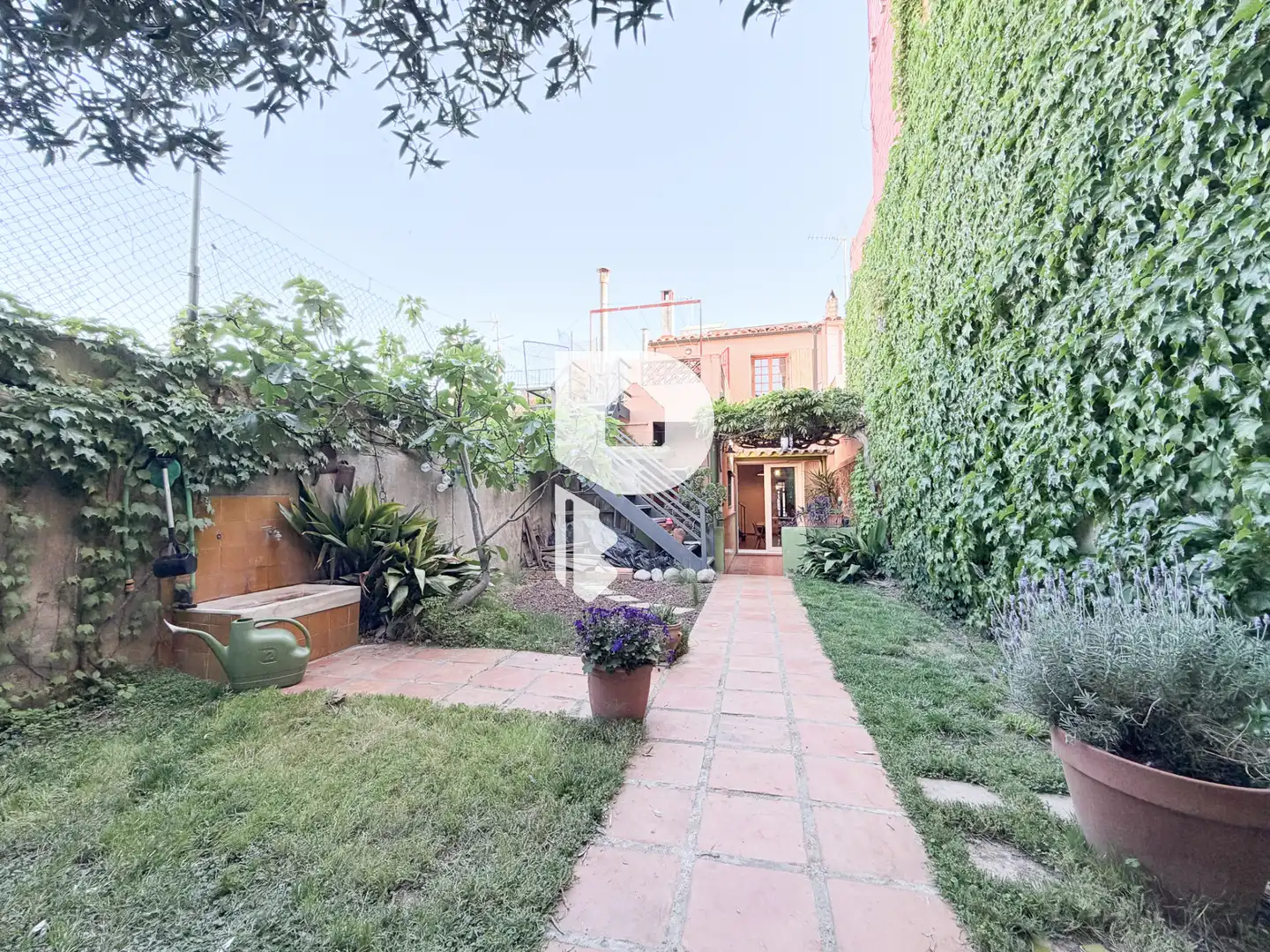 Jardín de Casa adosada en venta en Sant Vicenç Dels Horts con Aire acondicionado, Calefacción y Jardín privado