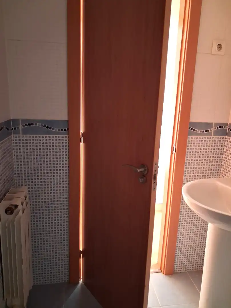 Bathroom of Flat for sale in Fuentes de Ebro  with Air Conditioner, Heating and Parquet flooring