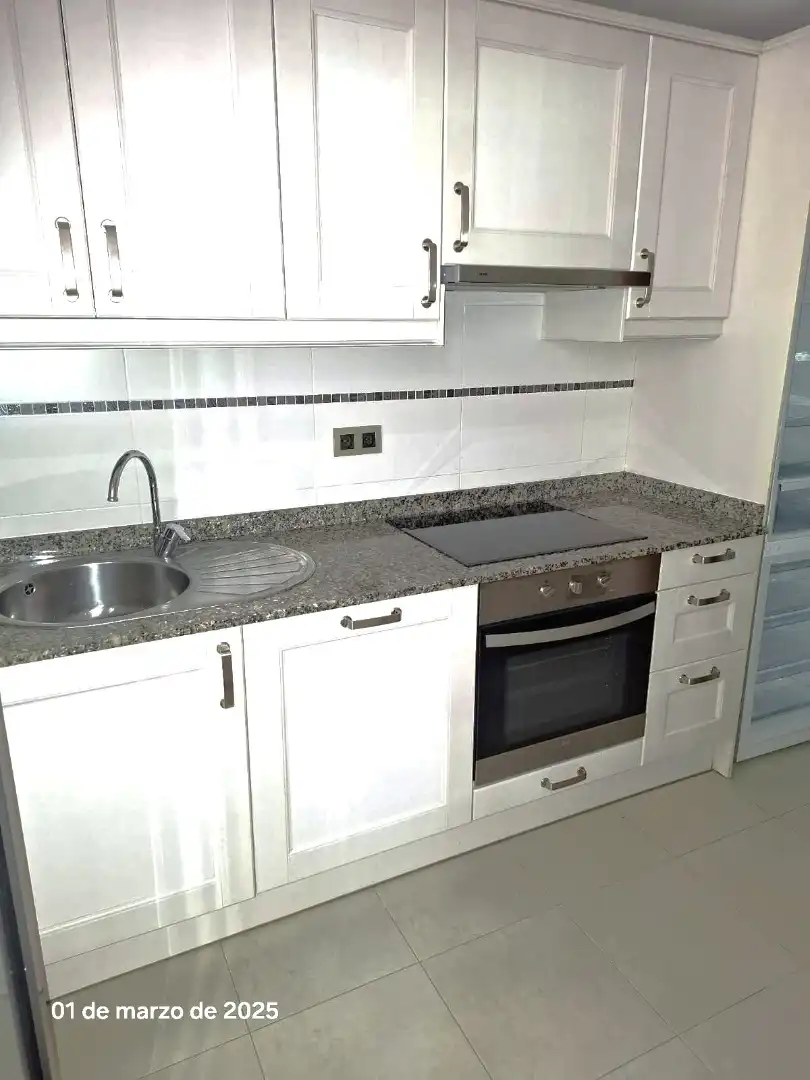 Cocina de Apartamento en venta en Murcia con Aire acondicionado, Calefacción y Amueblado