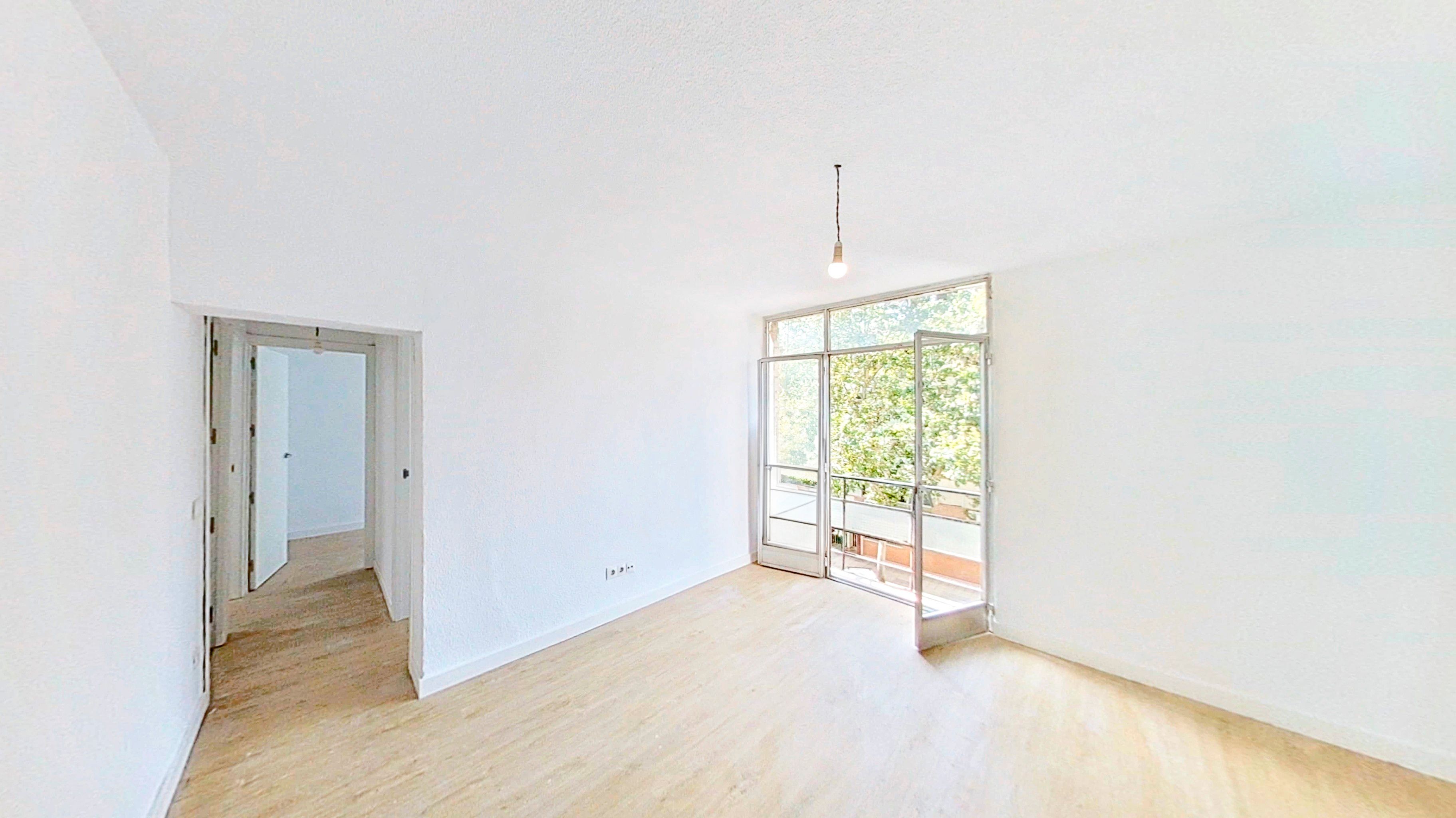 Dormitori de Apartament de lloguer en  Madrid Capital amb Es permeten mascotes