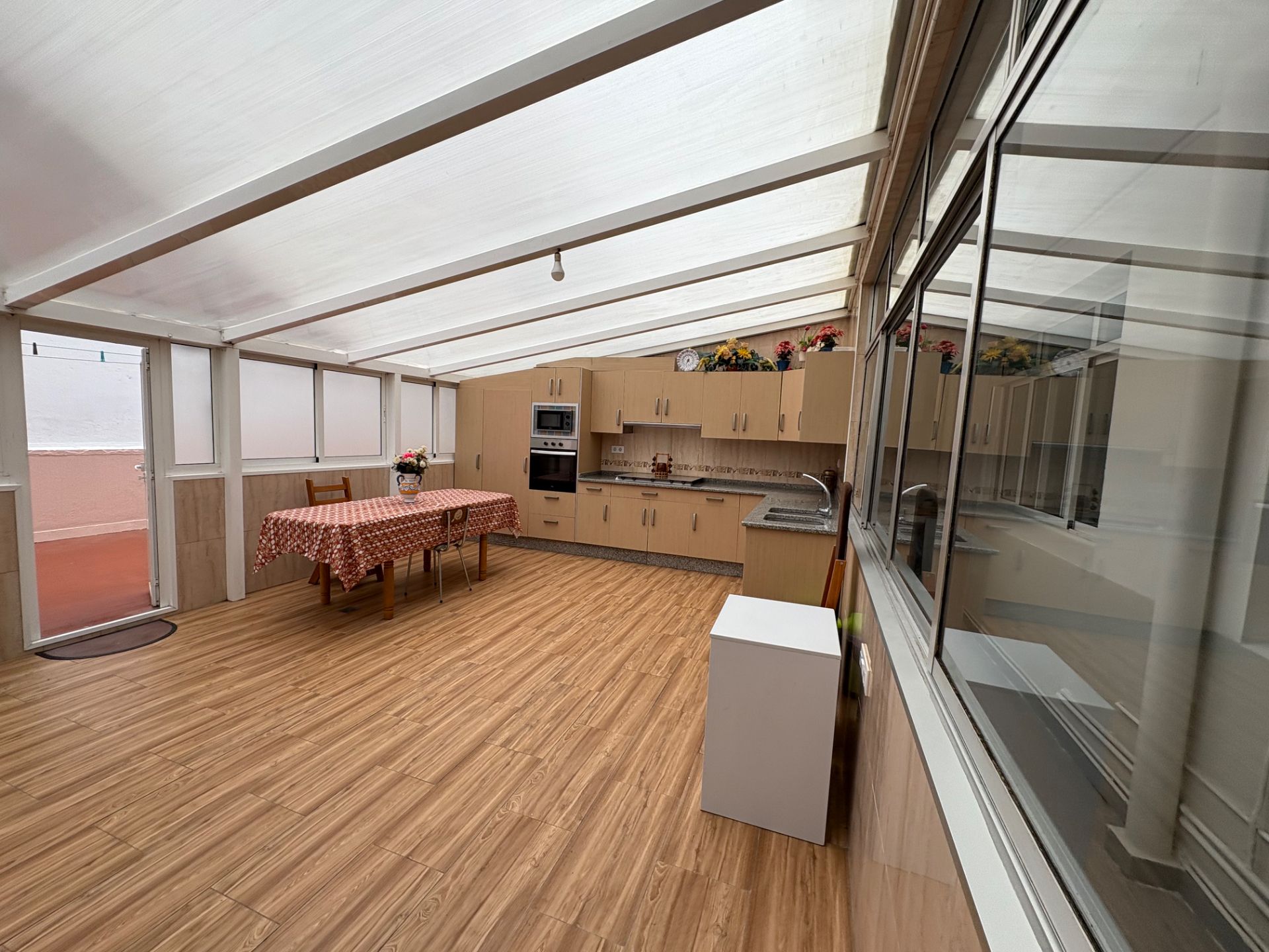 Cuina de Pis en venda en Narón amb Calefacció, Terrassa i Traster