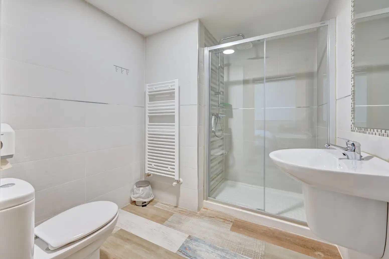 Bathroom of Detached homes for sale in Mañeru  with Air Conditioner, Heating and Private garden