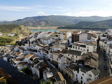 Casa rústica en venda a Iznájar
