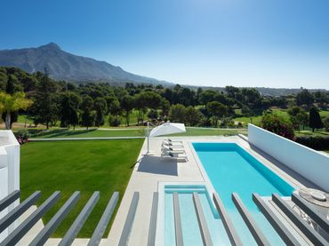 Casa con piscina en venta en Marbella Centro