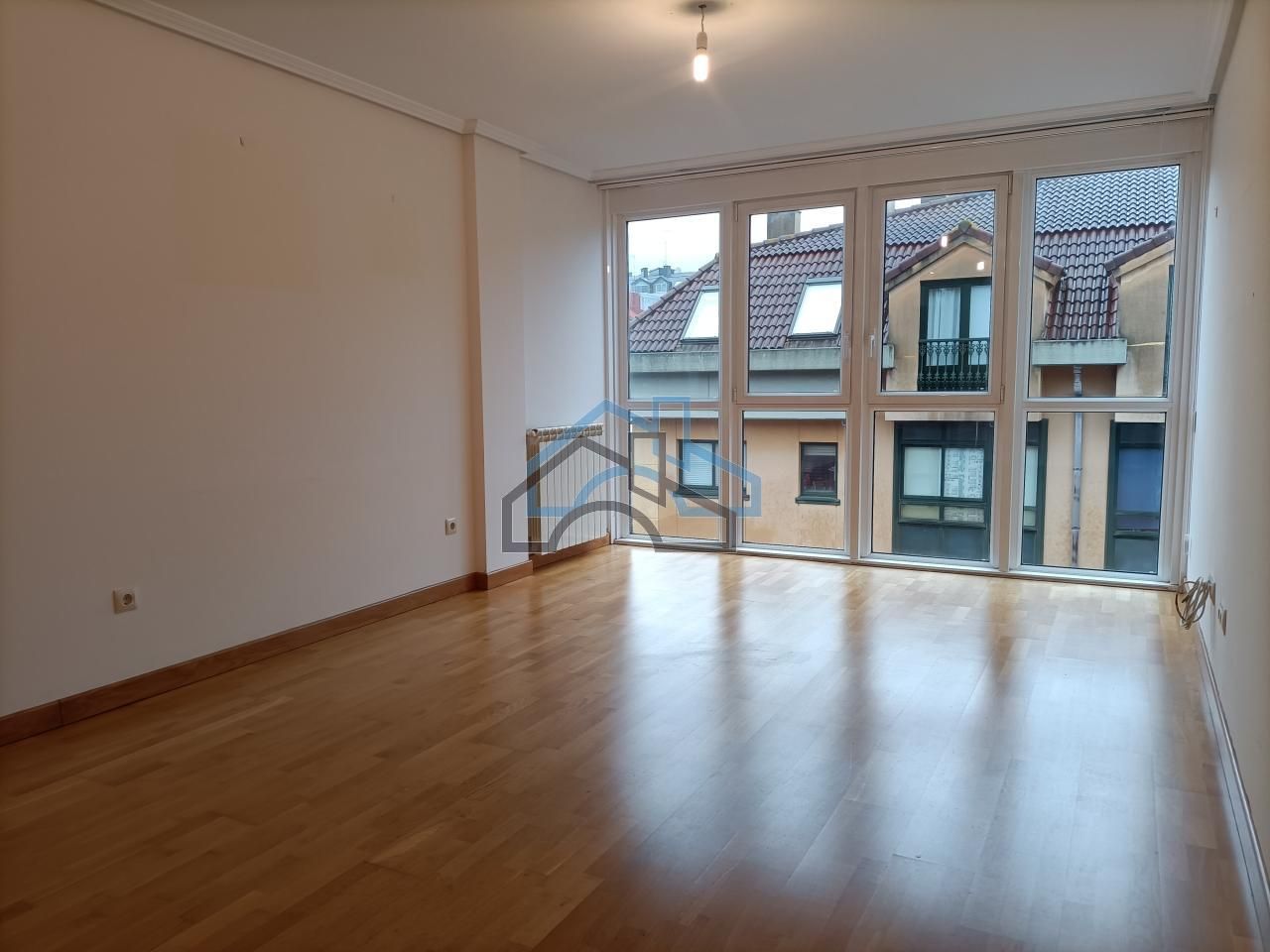 Wohnzimmer von Dachboden zum verkauf in Cambre  mit Heizung und Abstellraum