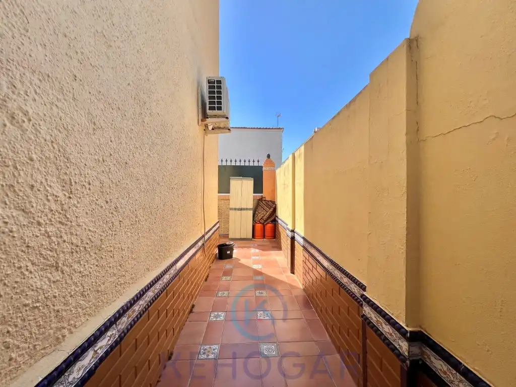 Terrace of Houses for sale in Dos Hermanas