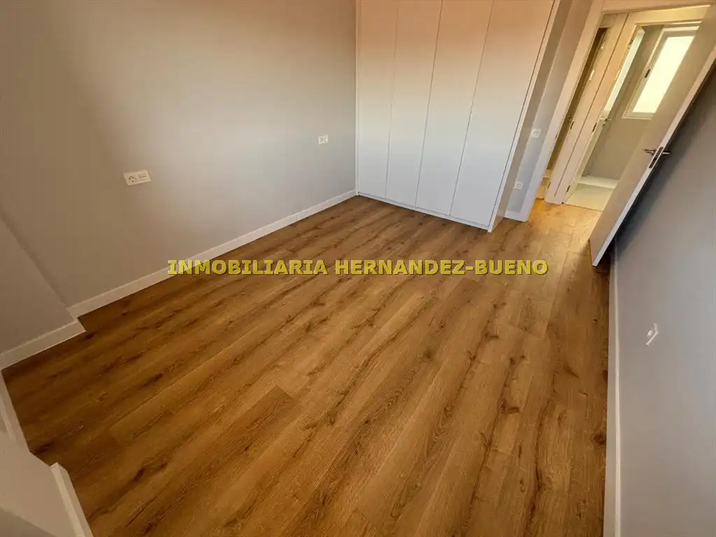 Flat for sale in Salamanca  with Air Conditioner, Heating and Balcony