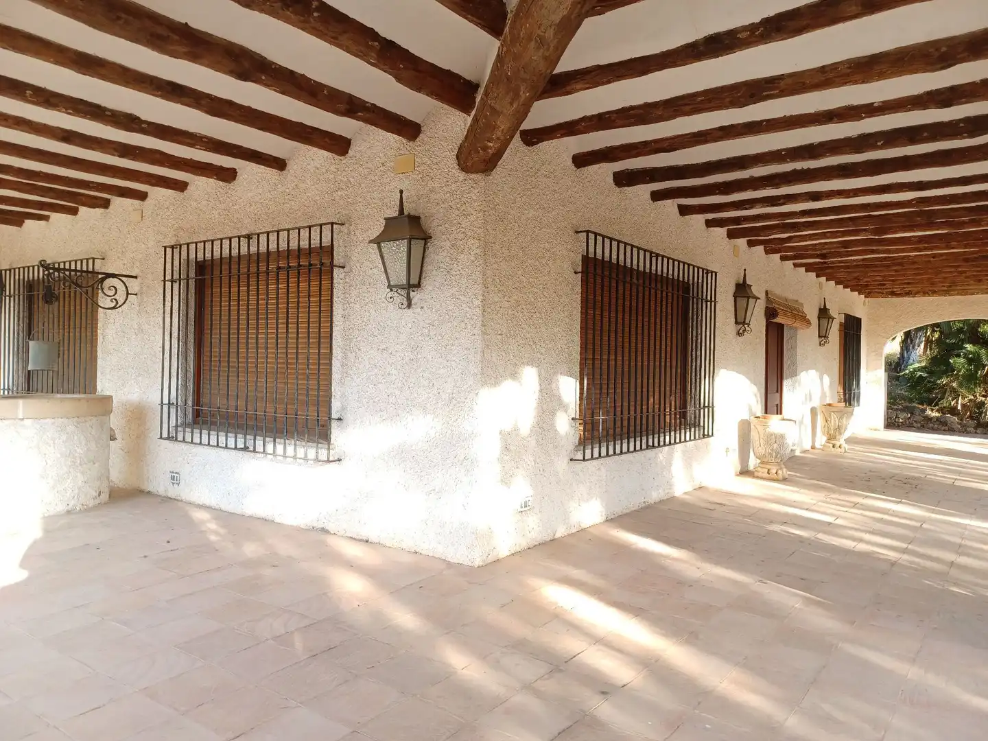 Houses for sale in Albaida  with Storage room and Swimming Pool