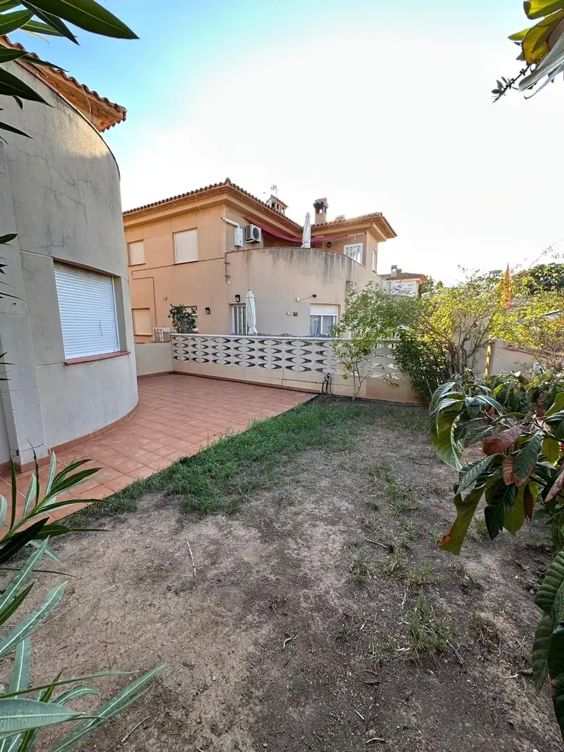 Jardí de Casa adosada en venda en La Nucia amb Jardí privat, Terrassa i Traster