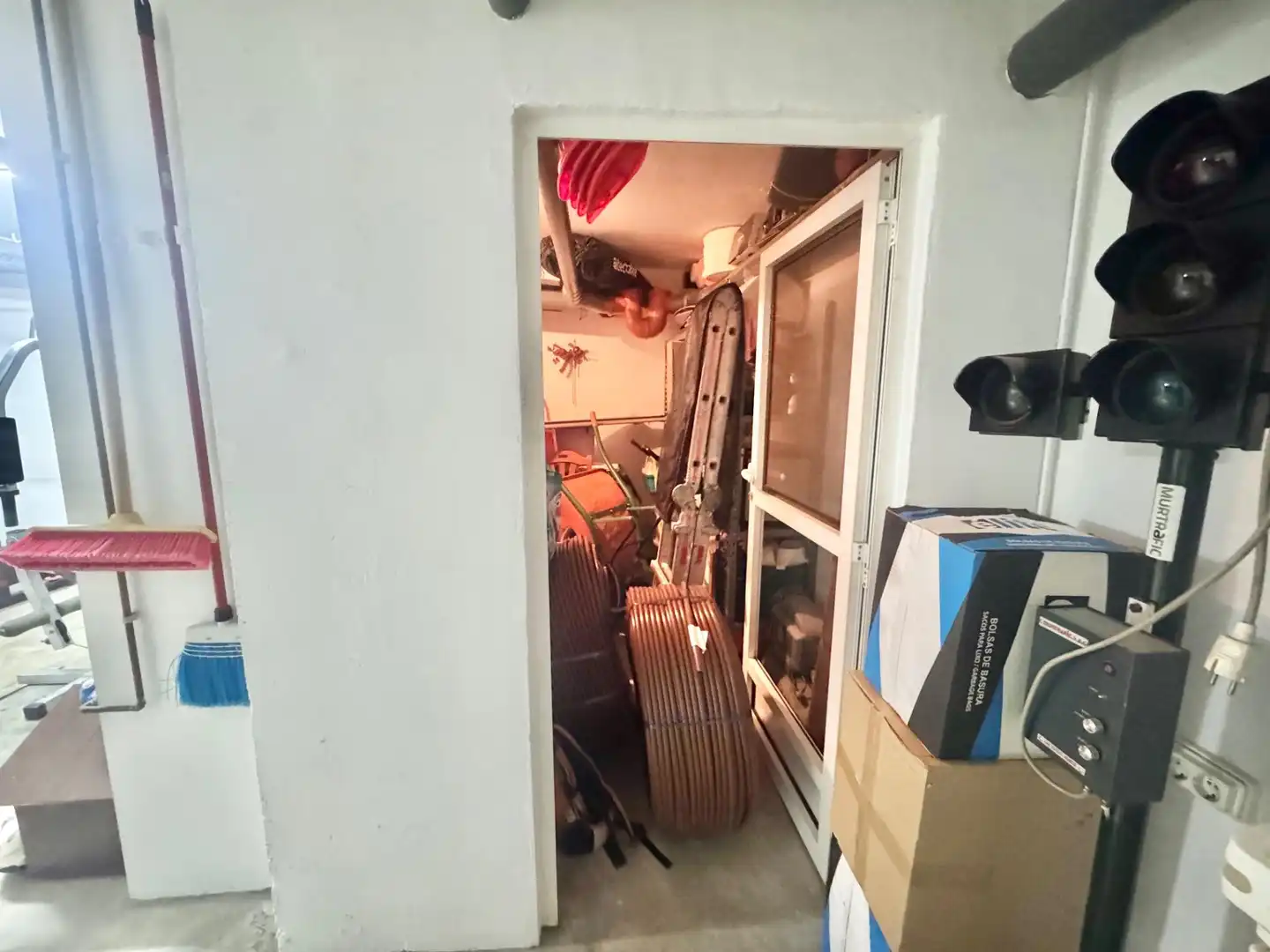 Casa adosada en venda en Orihuela amb Traster i Balcó