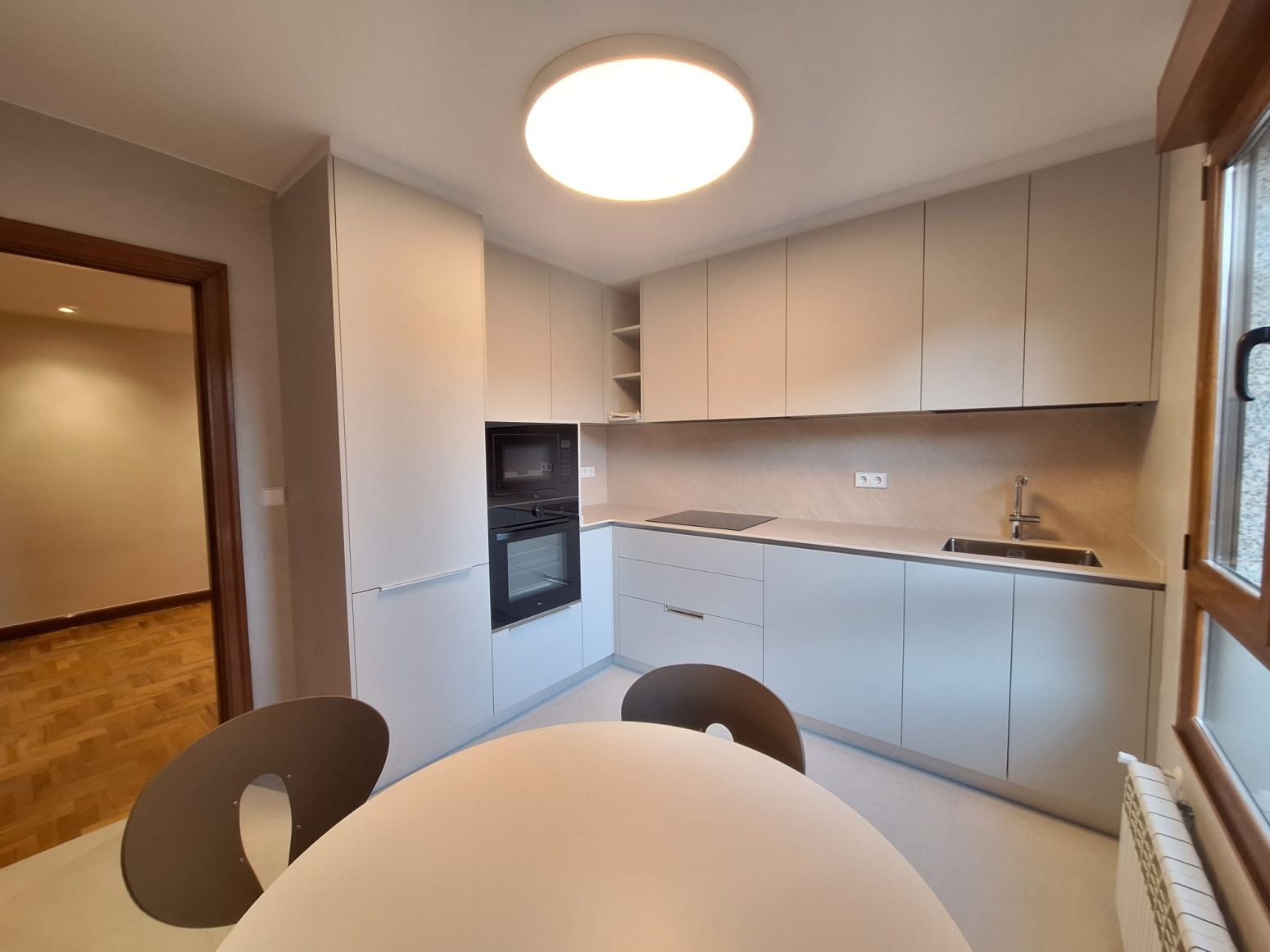 Kitchen of Flat to rent in Gijón   with Heating and Parquet flooring